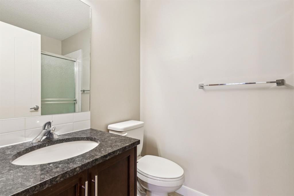 20 Royal Oak Plaza NW Unit: 210