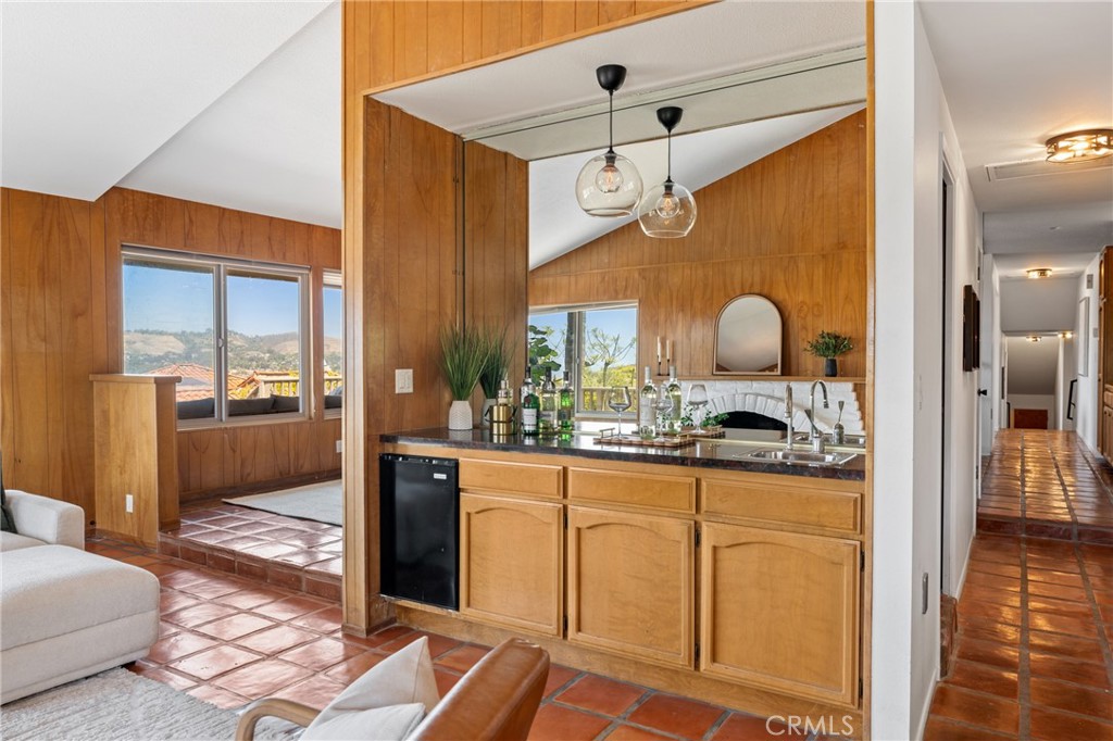 33132 Valle Road