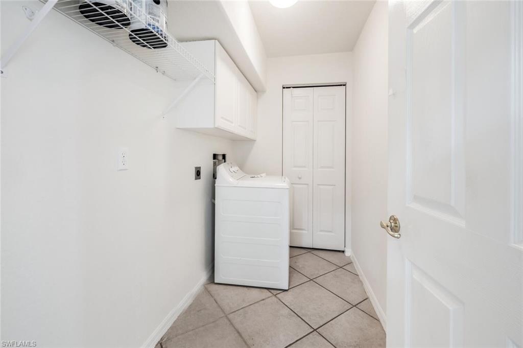 3964 Bishopwood CT E # 106 Unit: 1-106