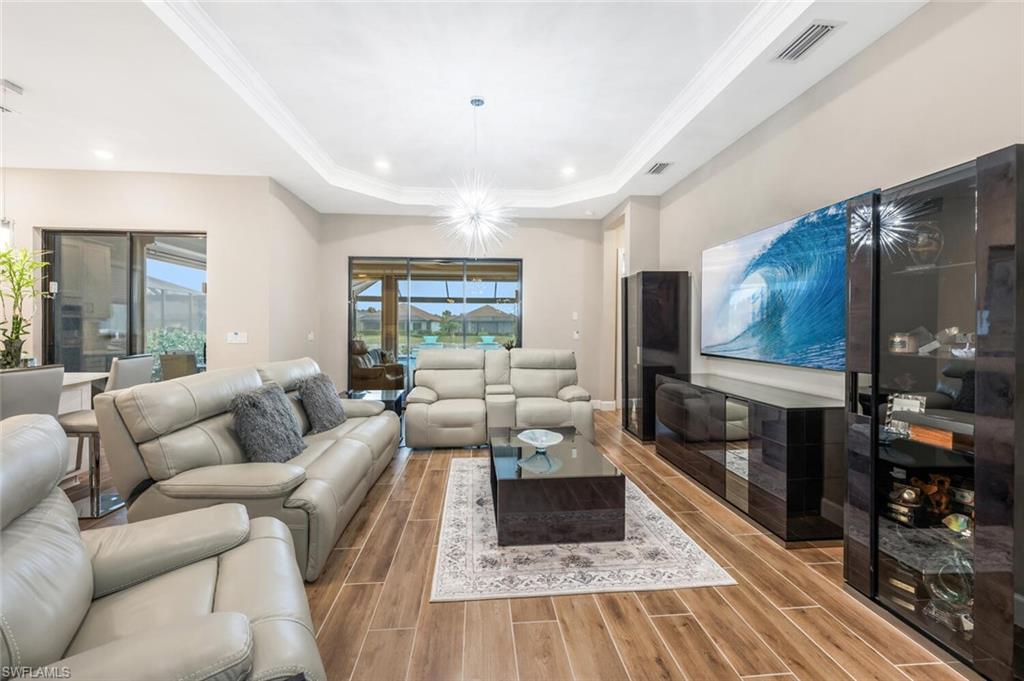 8416 Rosa CT