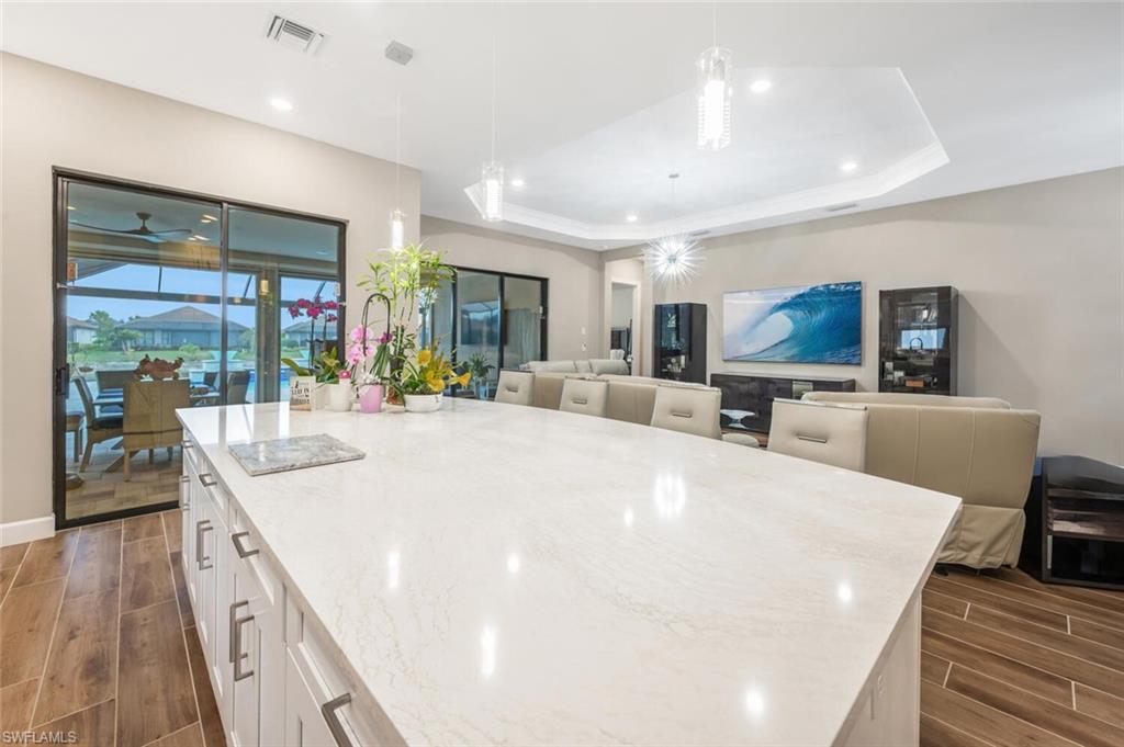 8416 Rosa CT