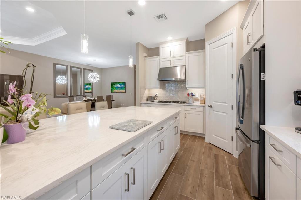 8416 Rosa CT