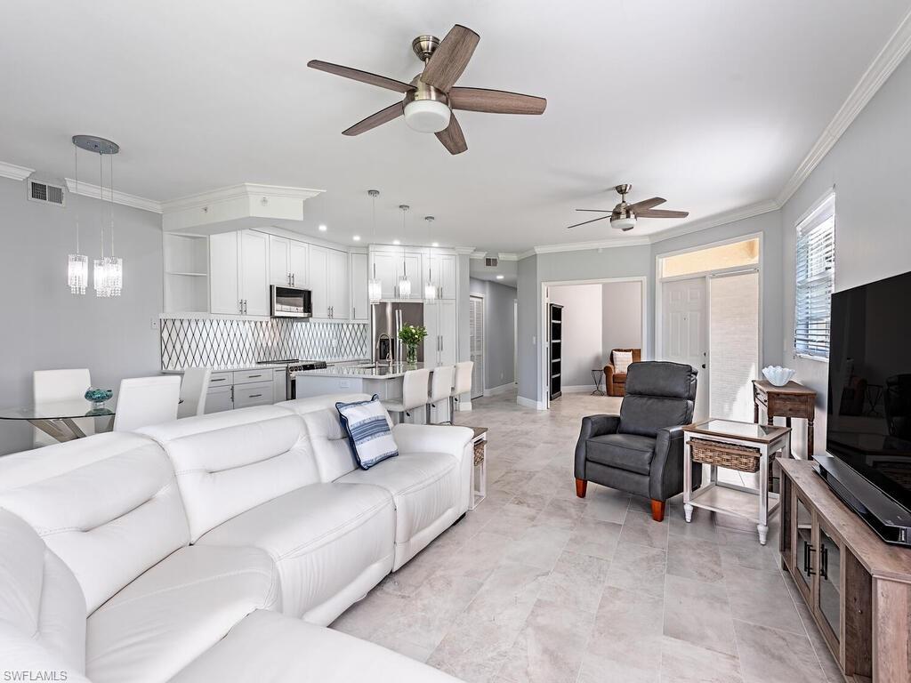 975 Eastham WAY # E101