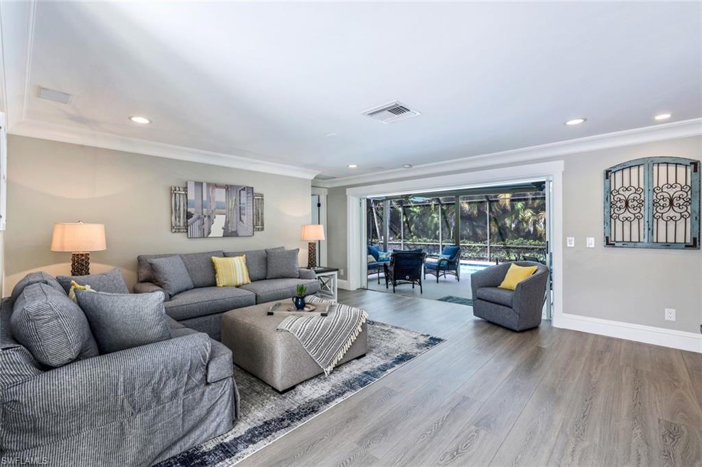 723 Willowhead DR