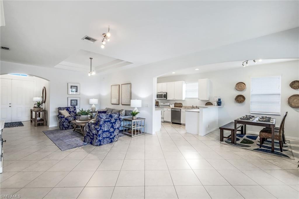 5576 Lago Villaggio WAY