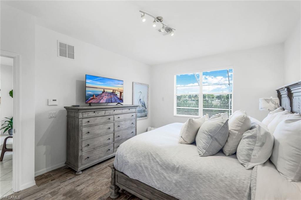 5576 Lago Villaggio WAY