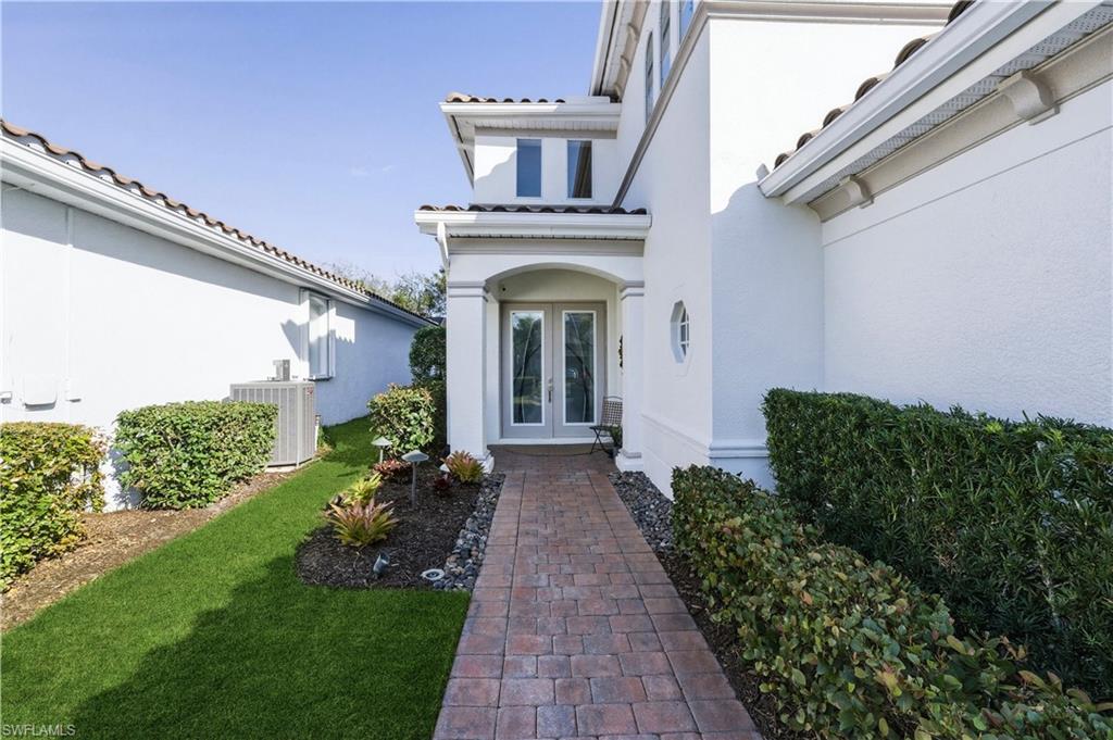 5686 Lago Villaggio WAY