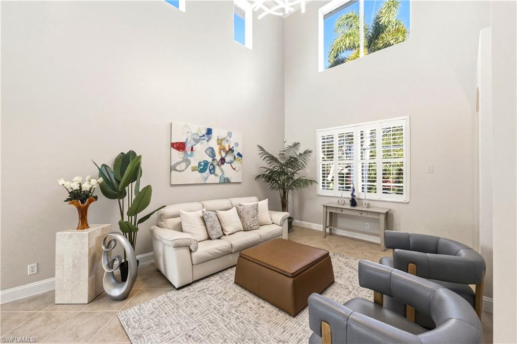 5686 Lago Villaggio WAY