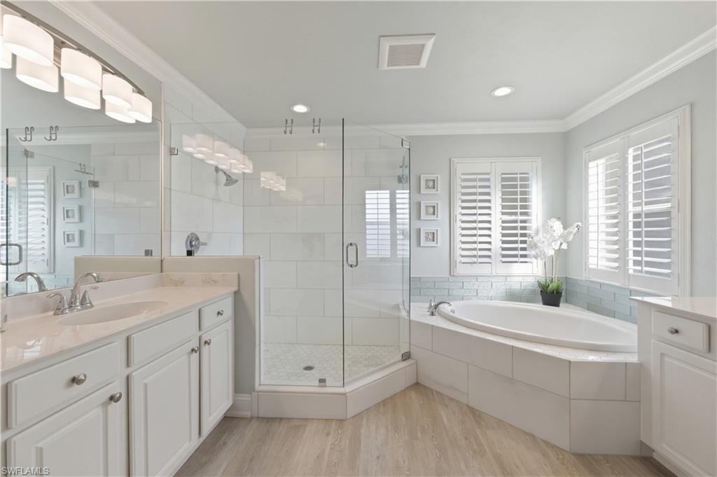 5686 Lago Villaggio WAY