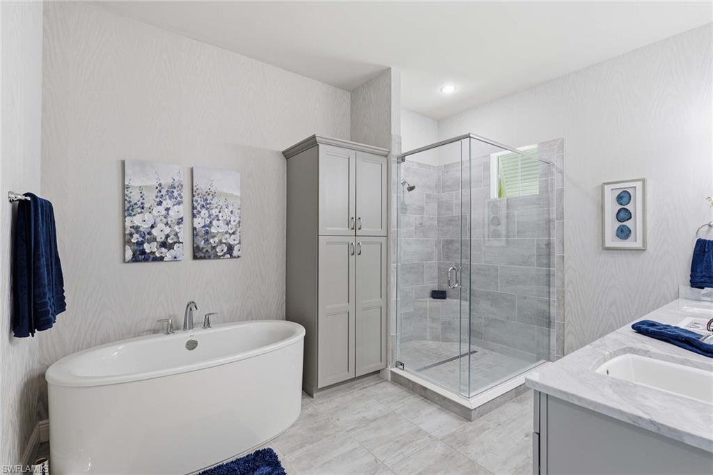 8936 Saint Lucia DR 201