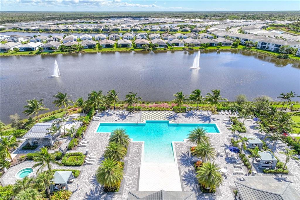 8936 Saint Lucia DR 201