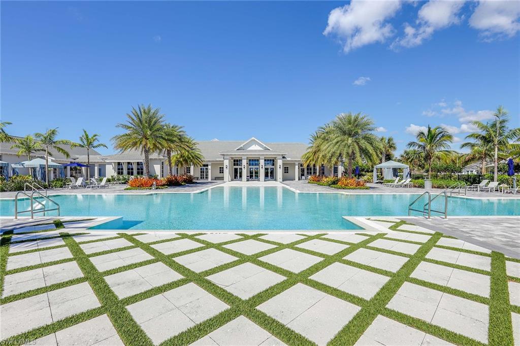 8936 Saint Lucia DR 201