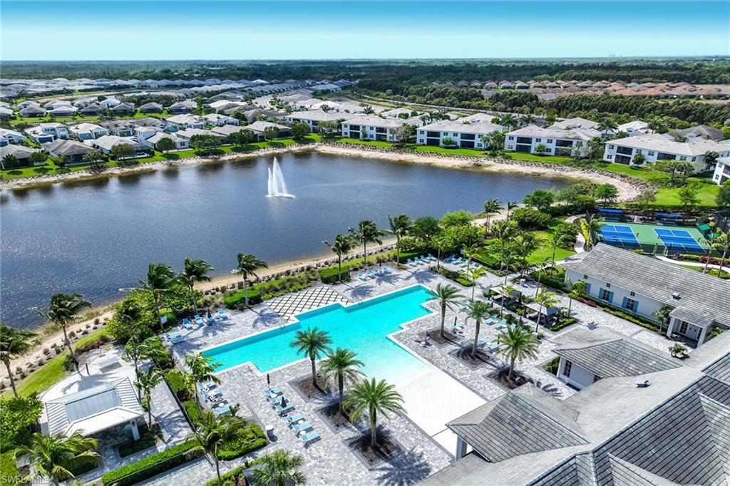 8936 Saint Lucia DR 201
