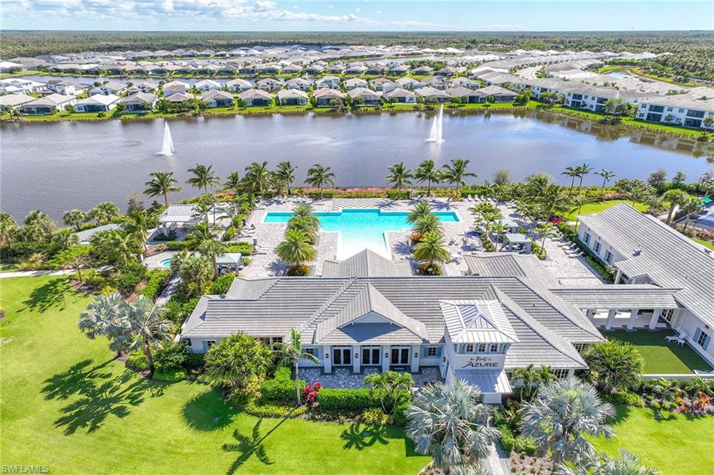 8936 Saint Lucia DR 201