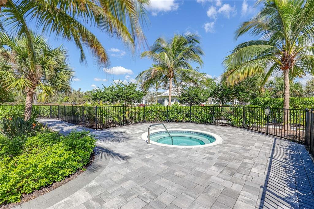 8936 Saint Lucia DR 201