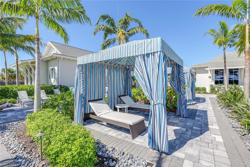 8936 Saint Lucia DR 201