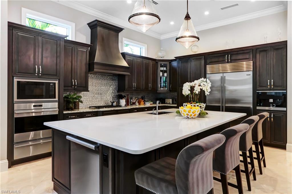 595 Regatta RD