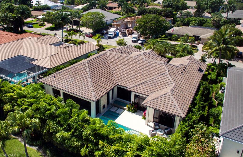 595 Regatta RD