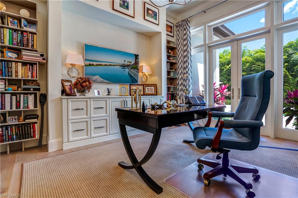 595 Regatta RD