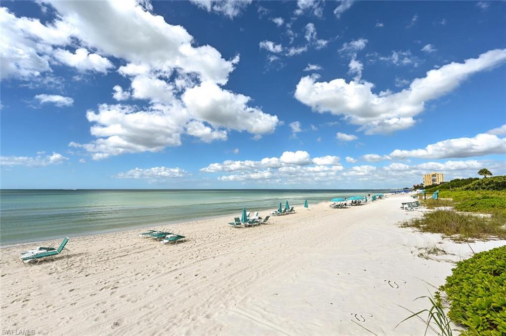 8665 Bay Colony DR 1401