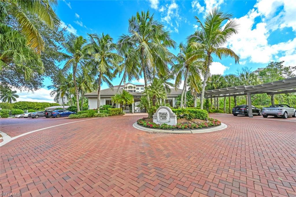 8665 Bay Colony DR 1401