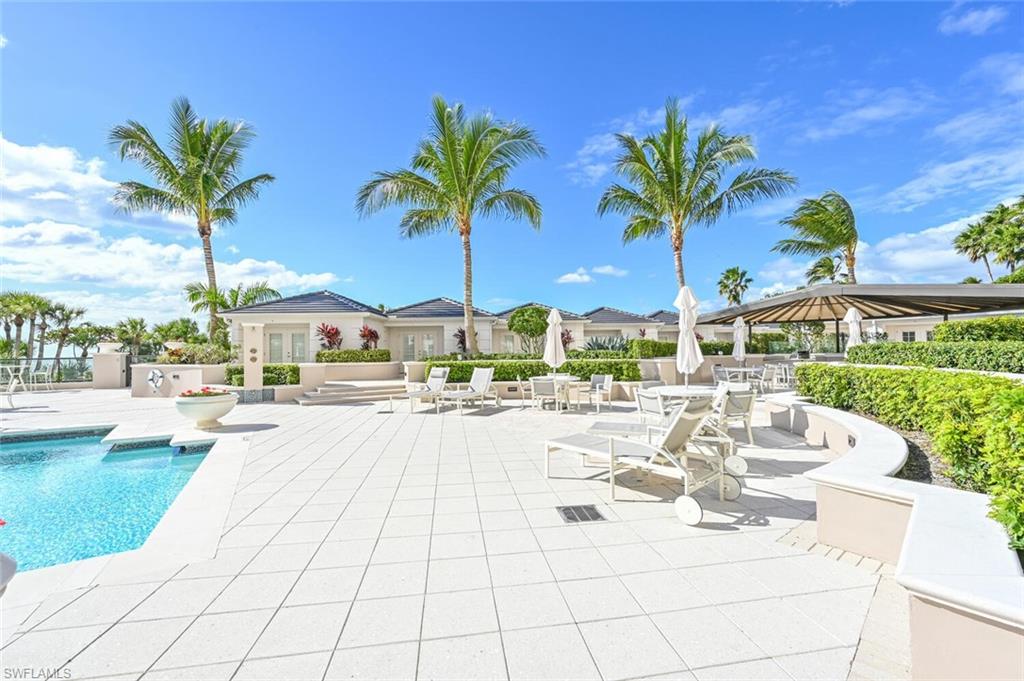 8665 Bay Colony DR 1401