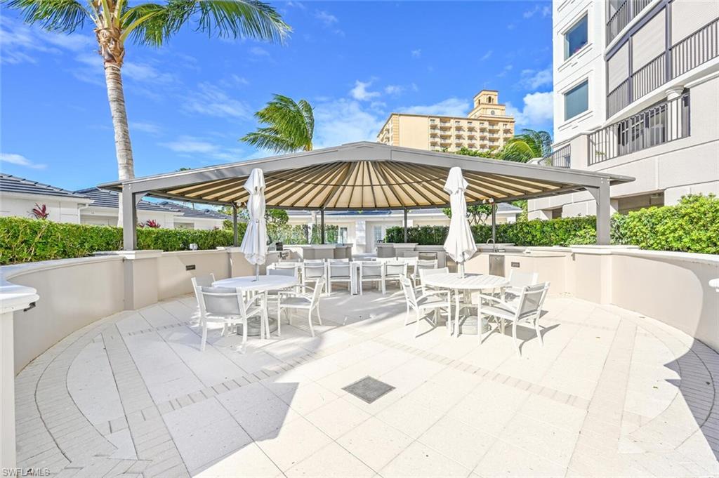 8665 Bay Colony DR 1401