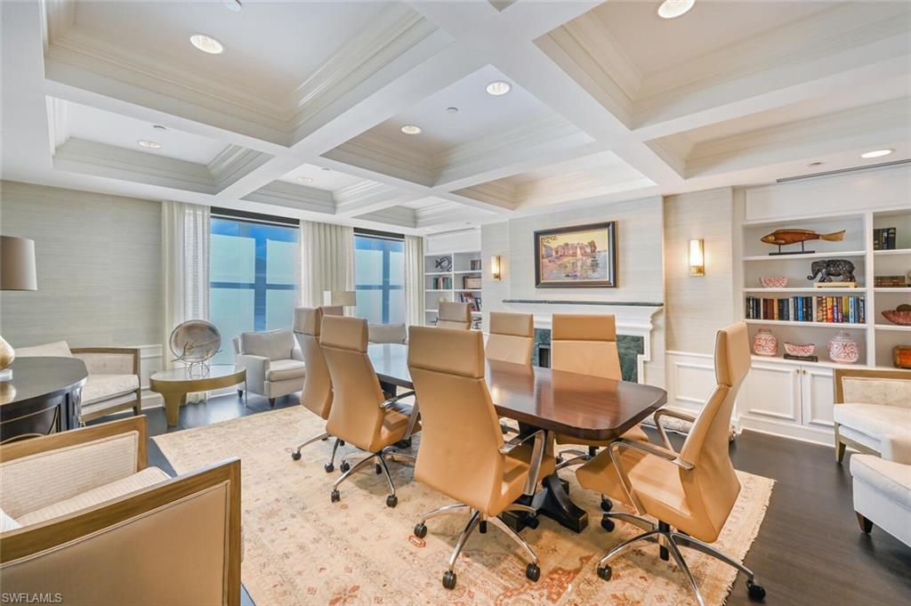 8665 Bay Colony DR 1401
