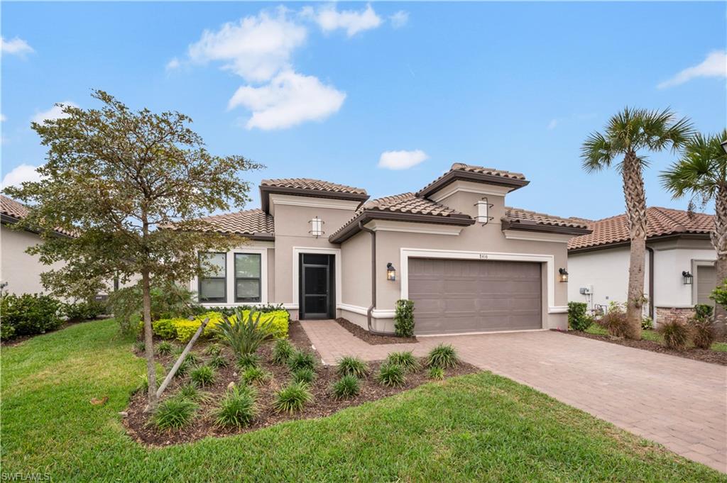 8416 Rosa CT