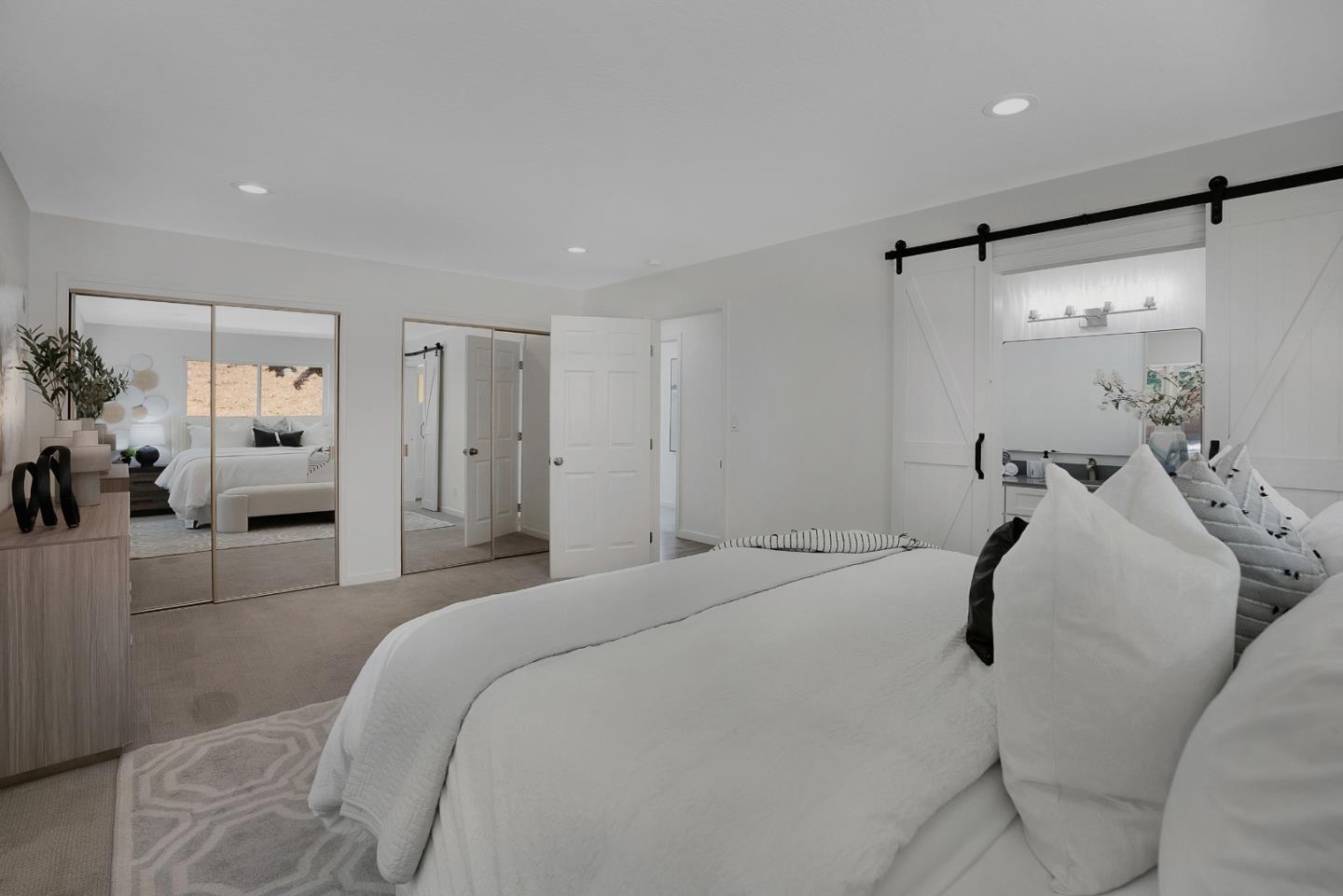 250 Southwood DR