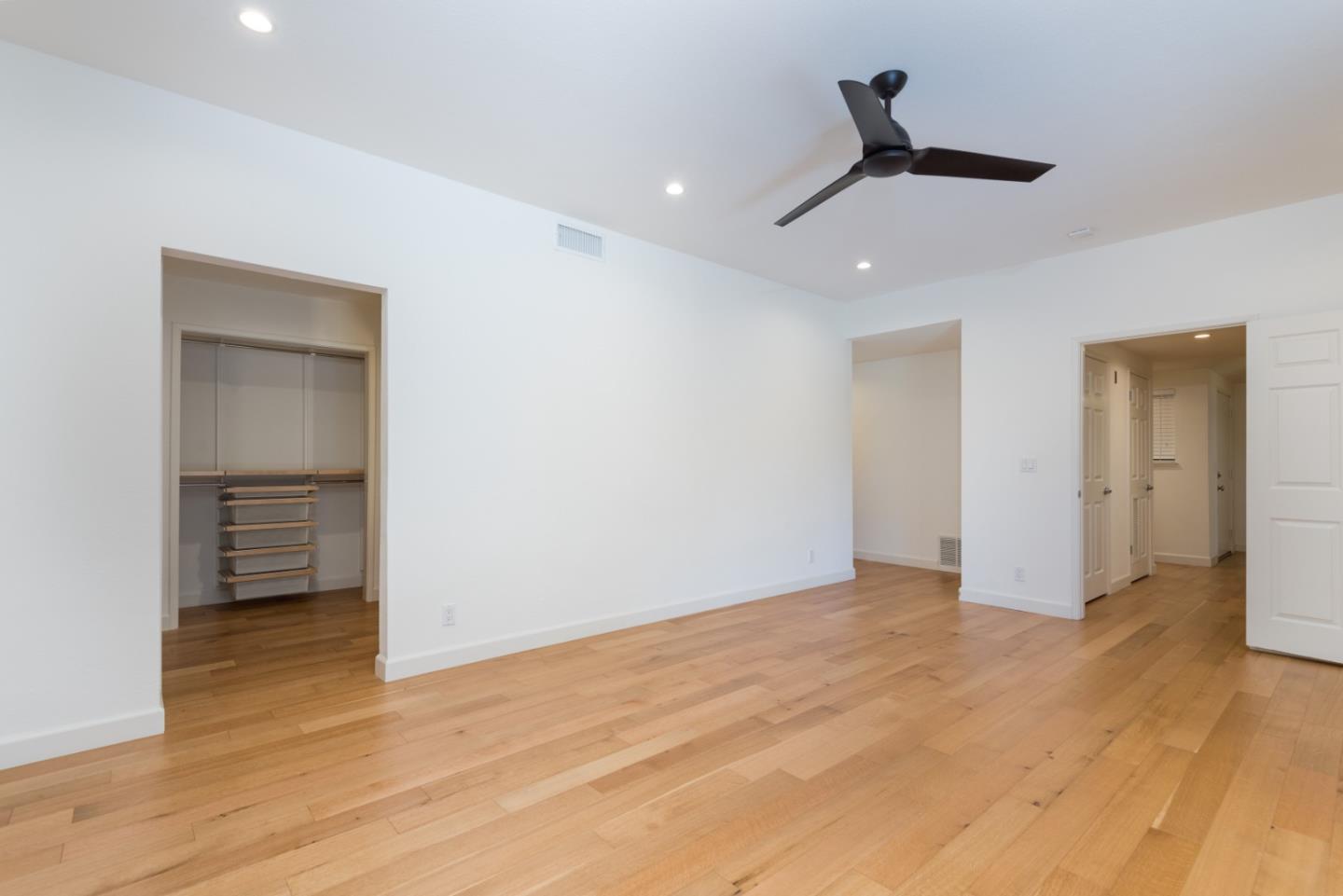 1202 Sharon Park DR 68