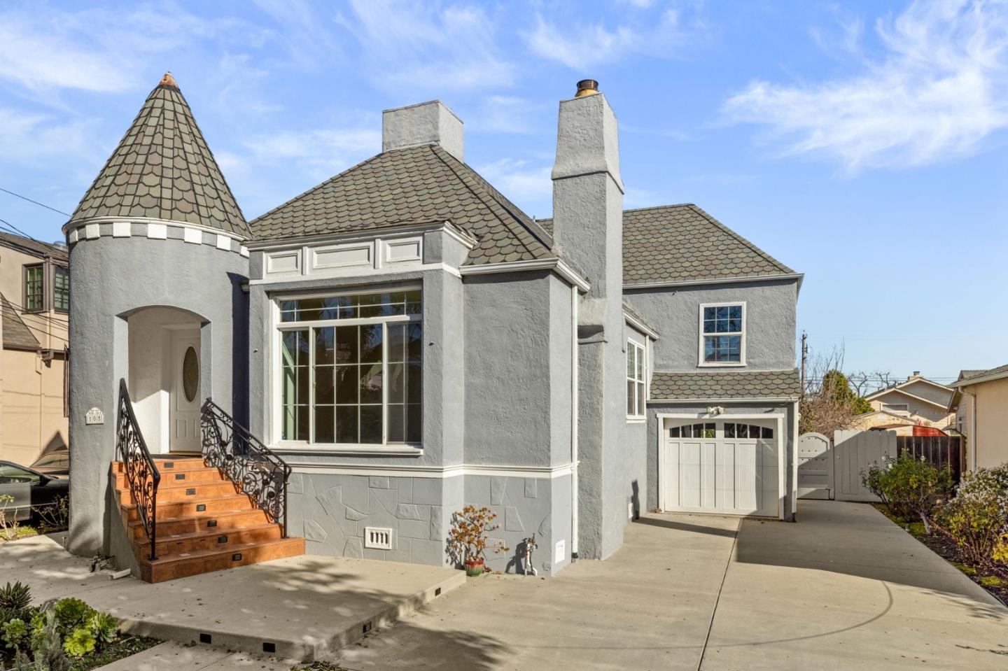 105 Lindbergh ST