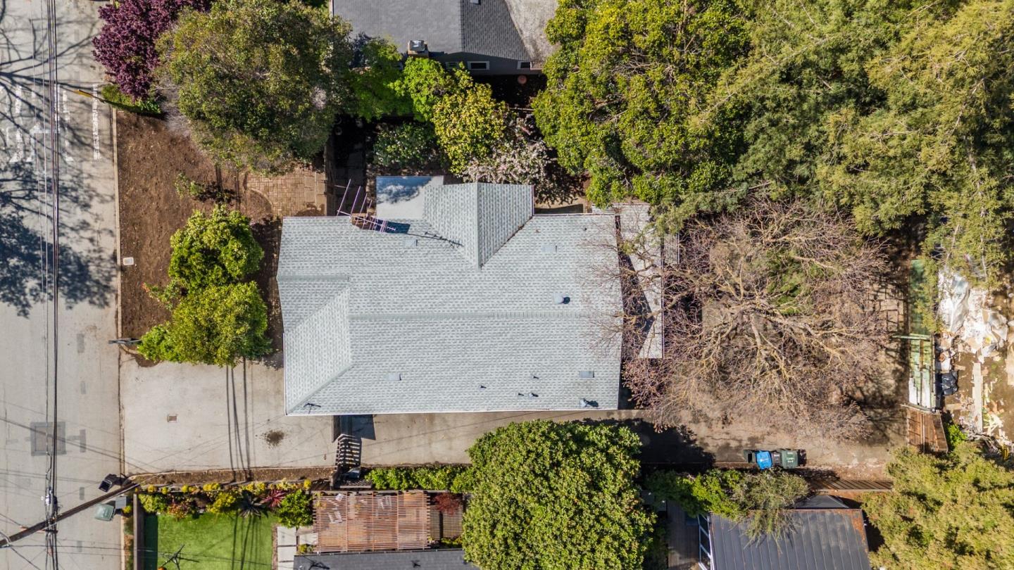 636 Cambridge AVE