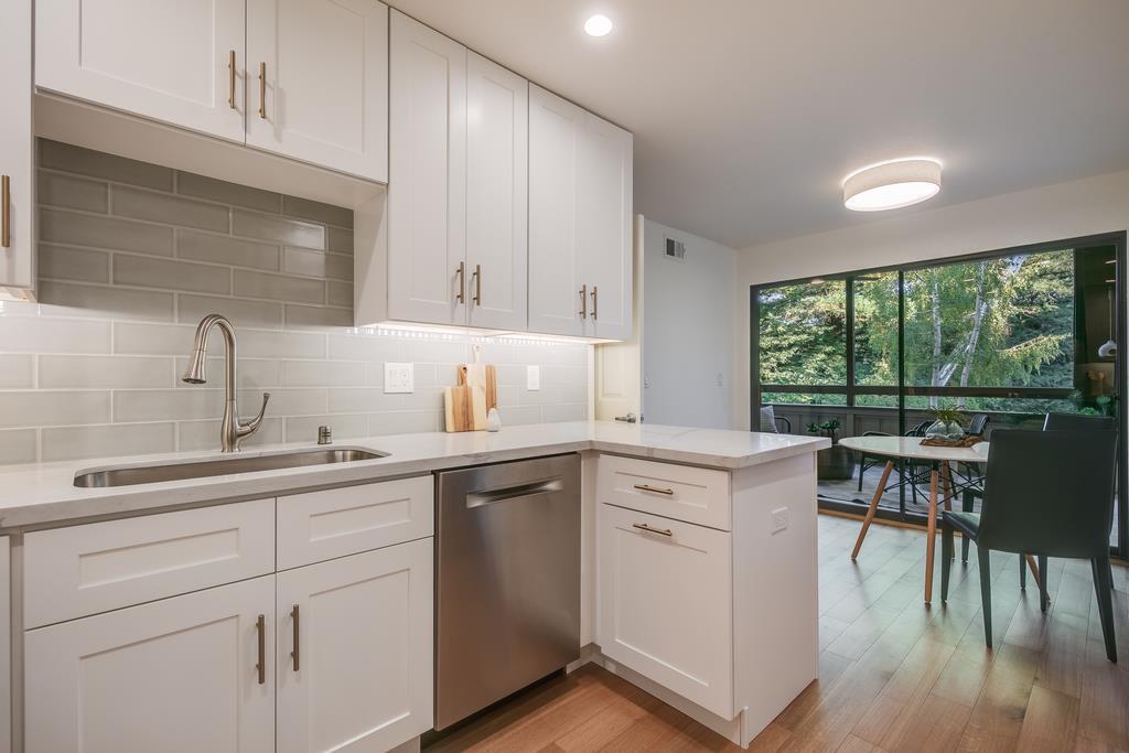 1202 Sharon Park DR