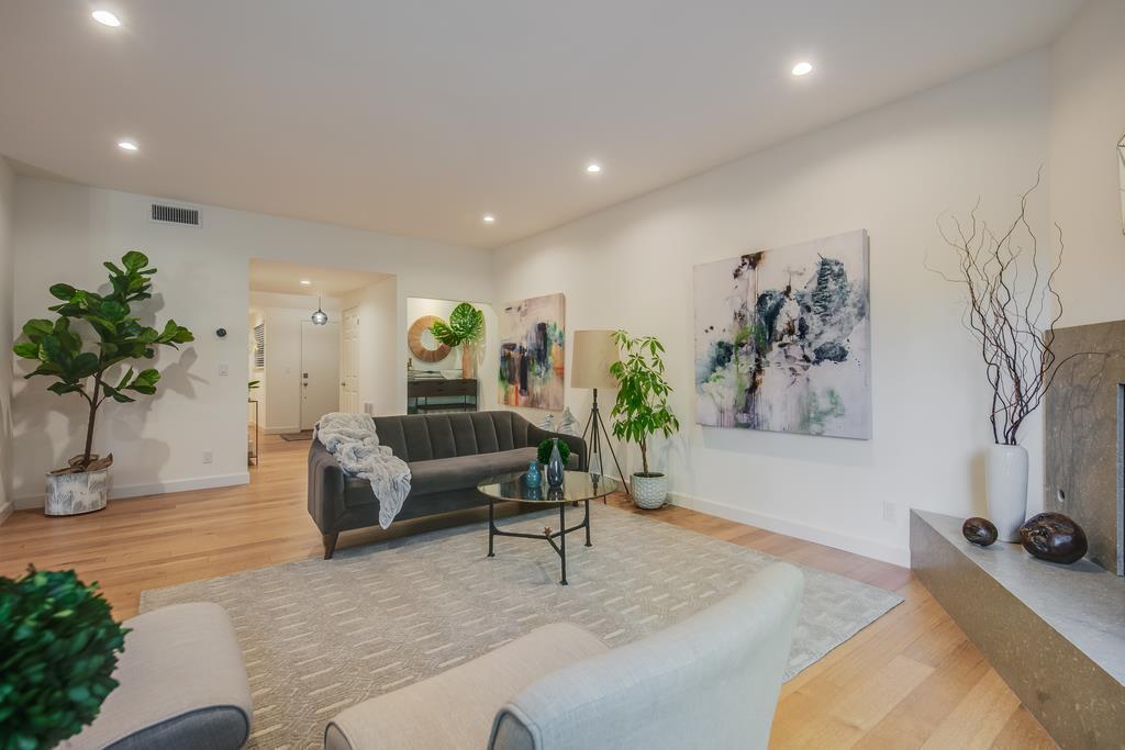 1202 Sharon Park DR