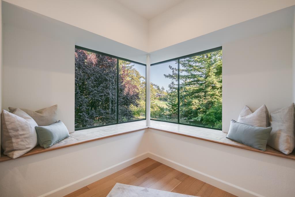 1202 Sharon Park DR