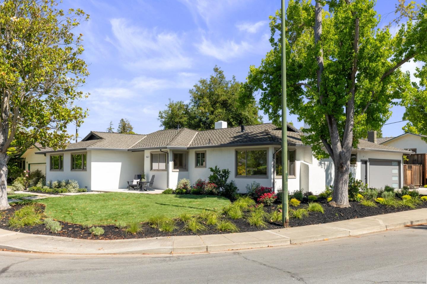 1961 Fordham Way