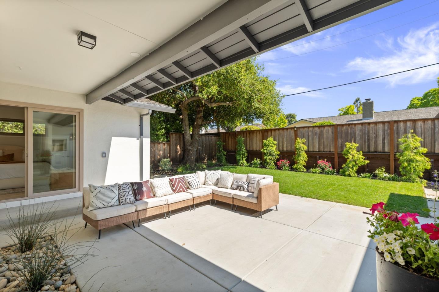 1961 Fordham Way