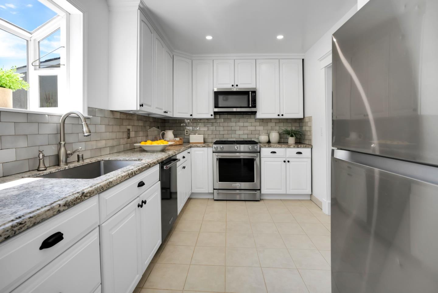 2653 Brewster Avenue