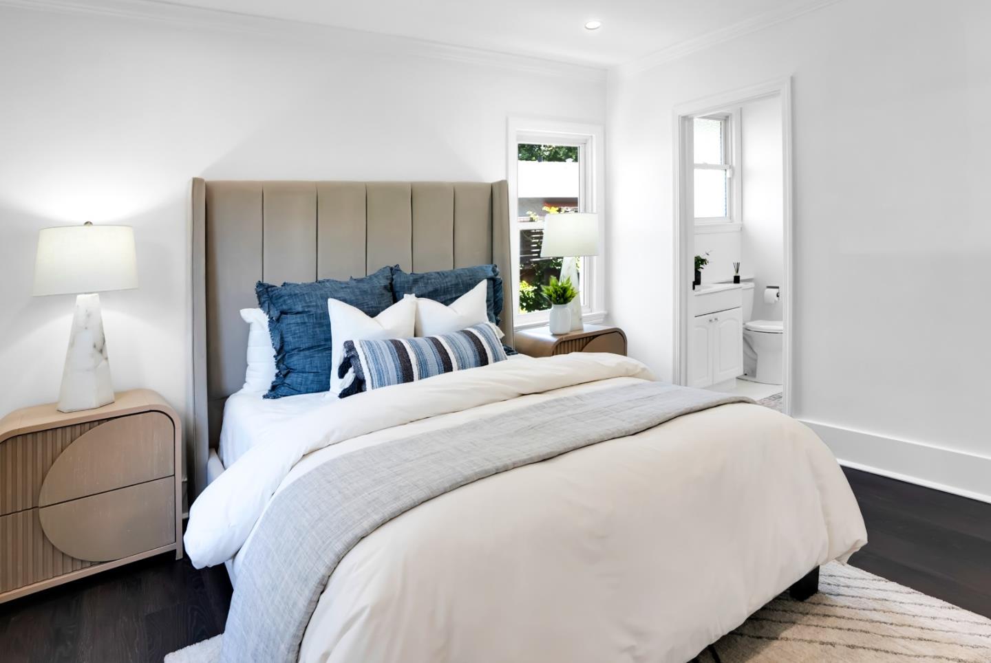 2653 Brewster Avenue