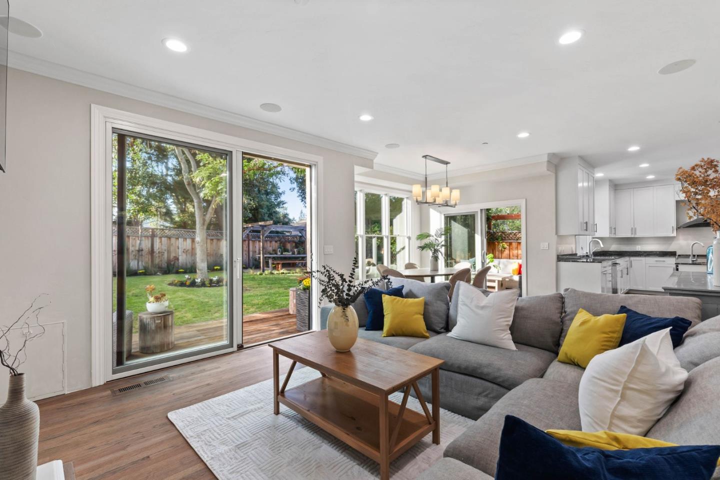 2140 Monterey Avenue