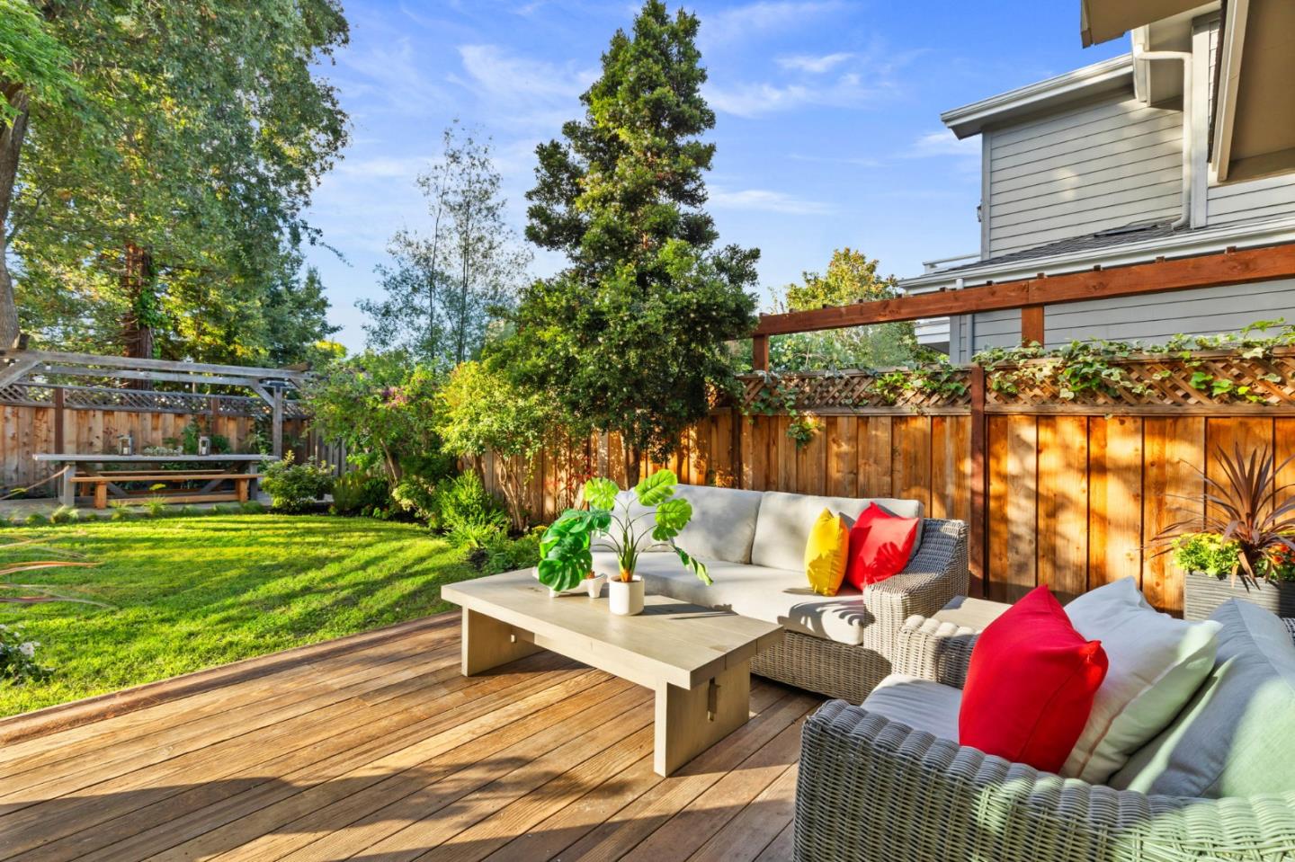 2140 Monterey Avenue