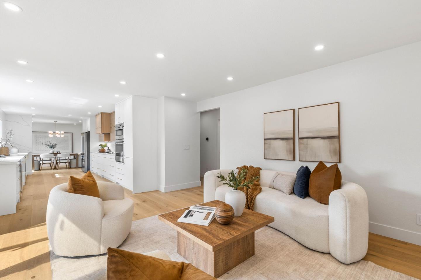 19522 Via Real Drive