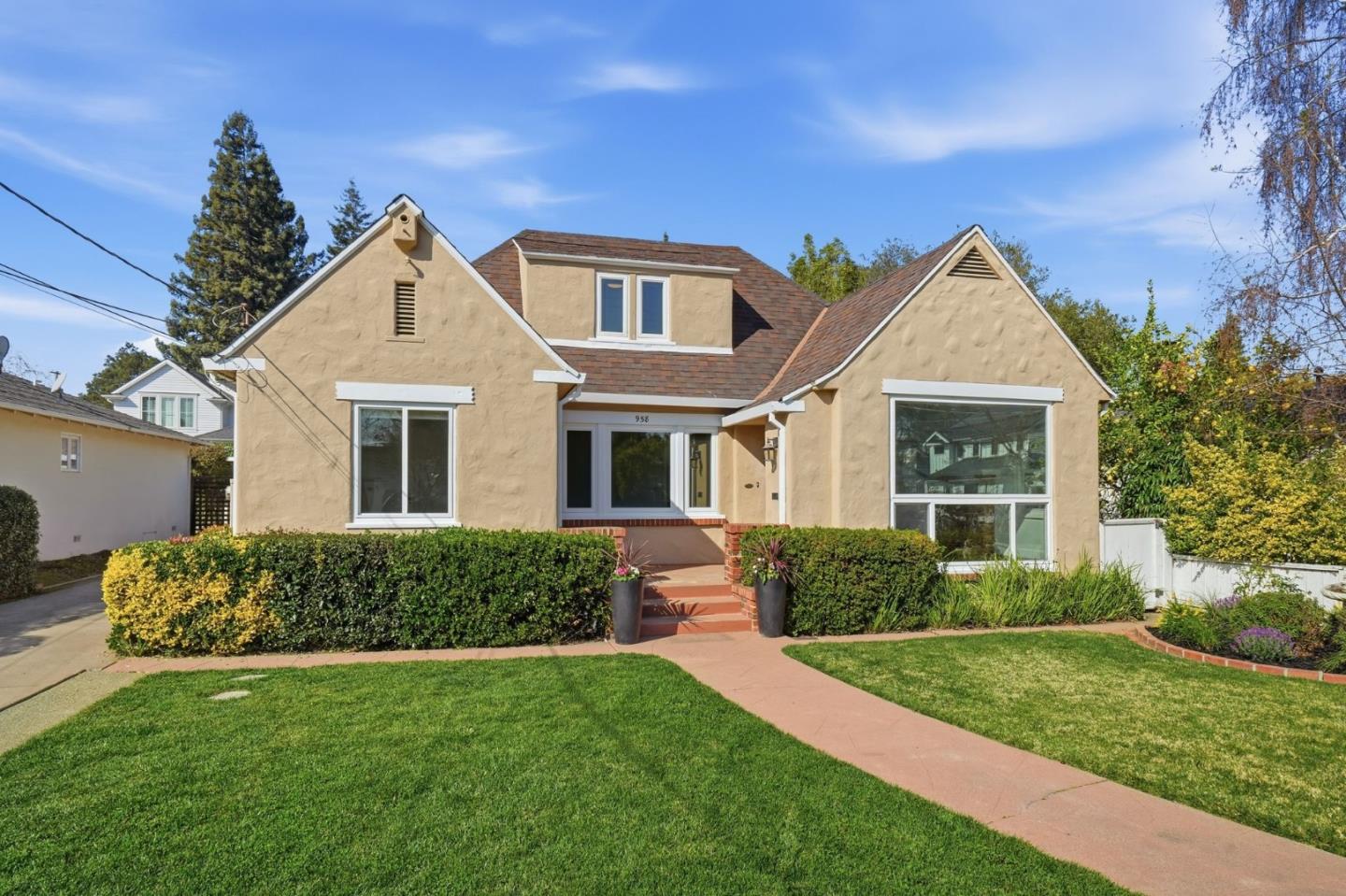 958 Millie Avenue