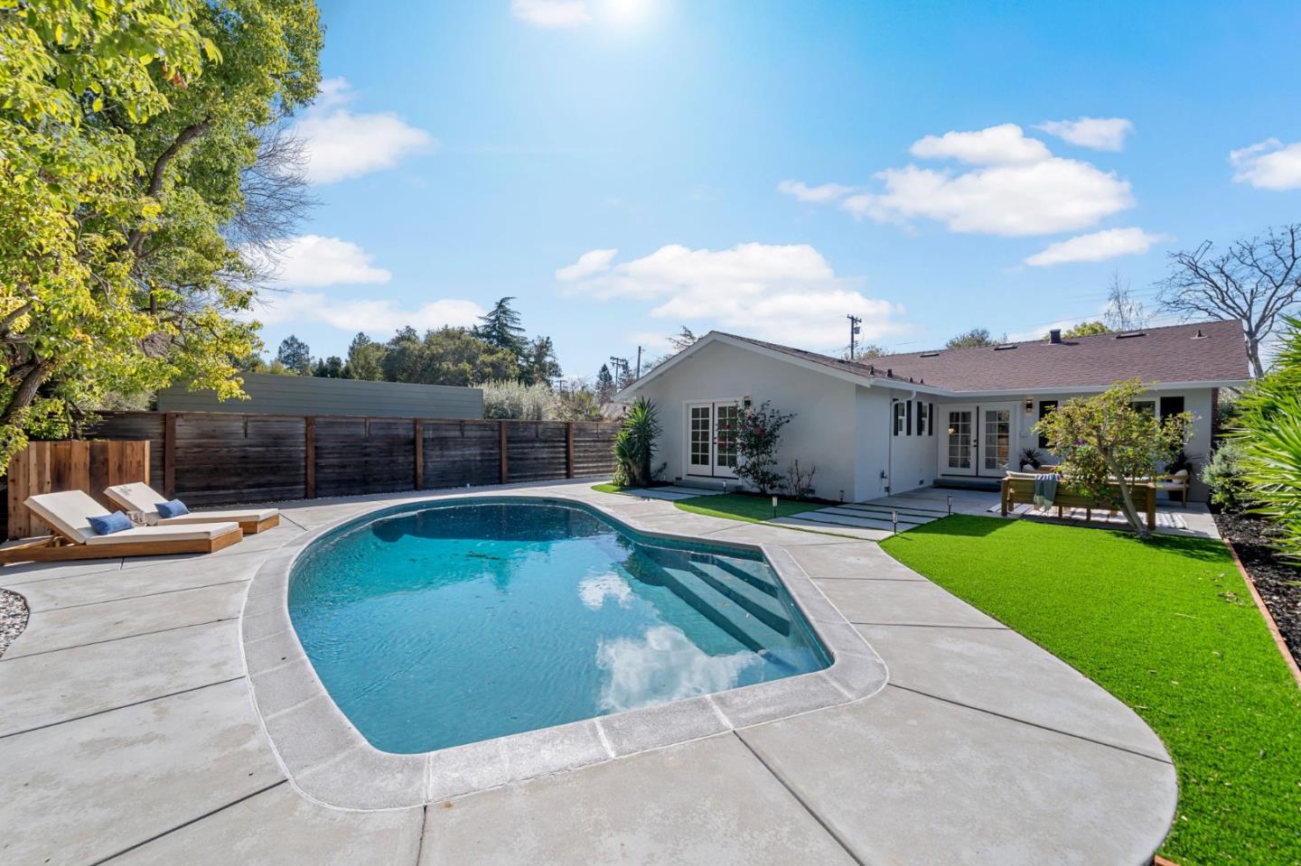 12 Country Lane