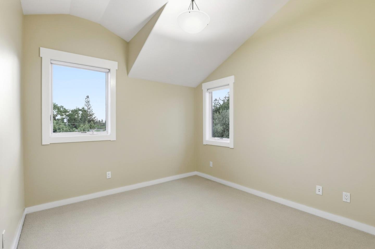 2067 Santa Cruz Avenue