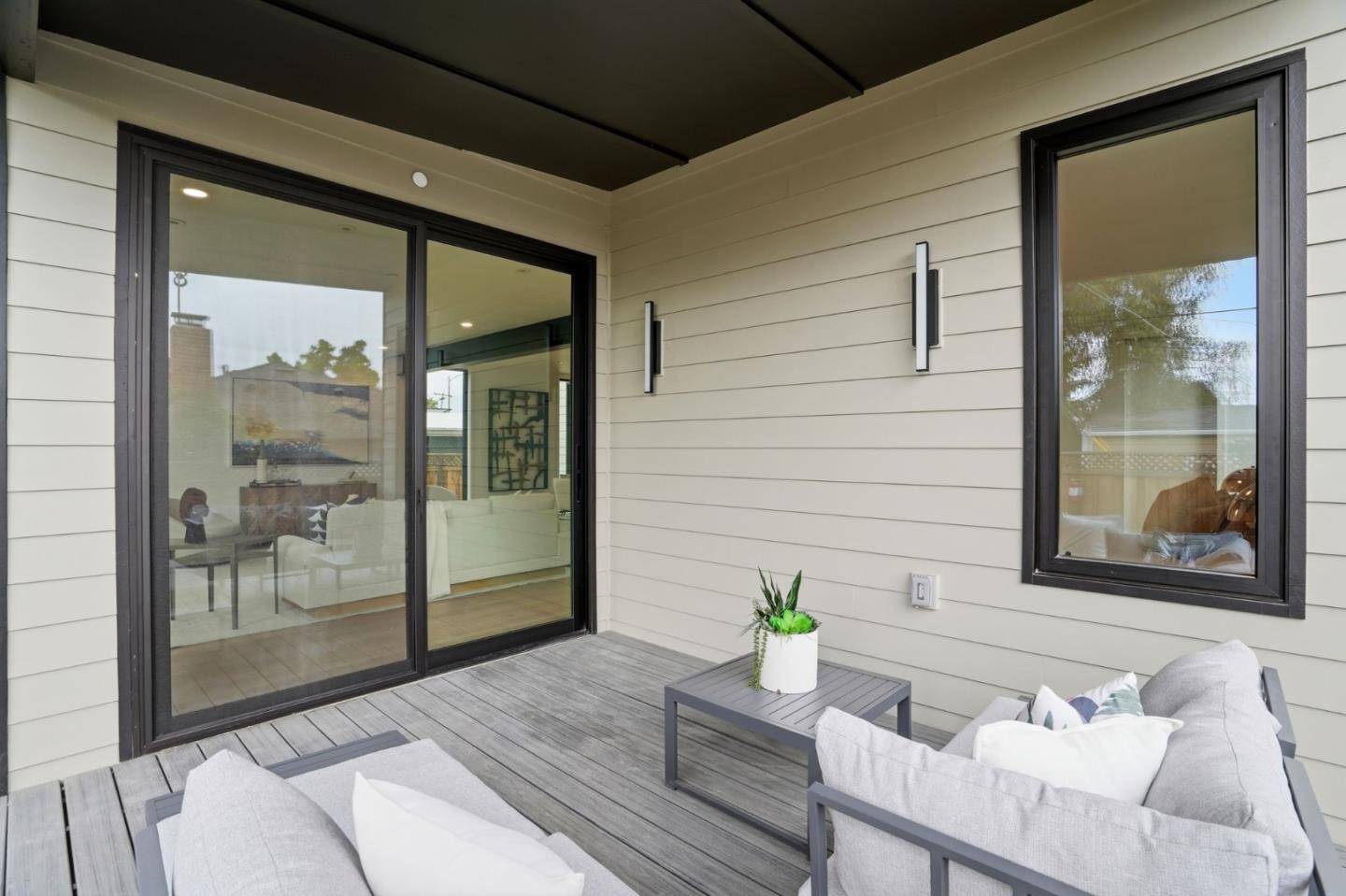 3012 Vistamont Drive