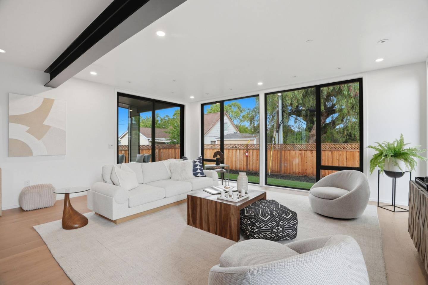 3012 Vistamont Drive