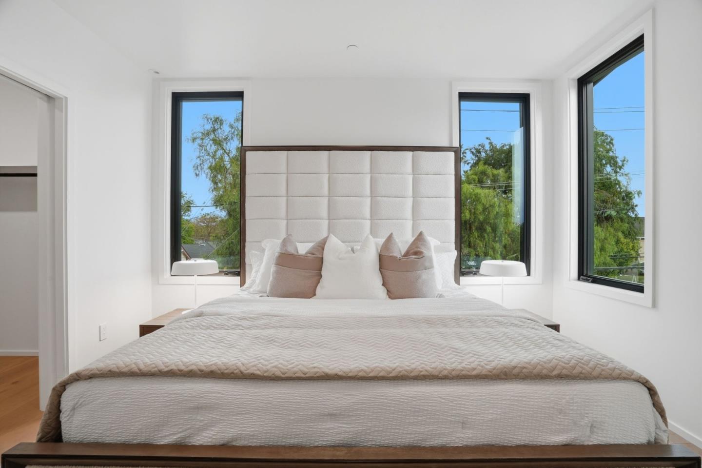 3012 Vistamont Drive