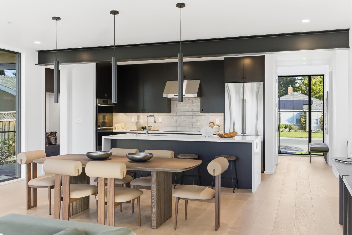 3012 Vistamont Drive